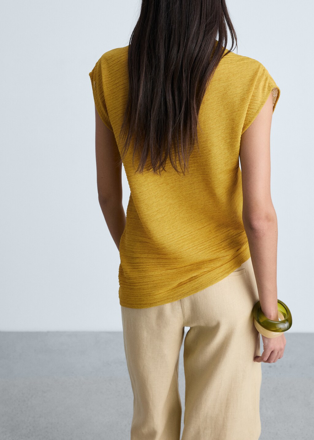Asymmetrical textured top - Mustard