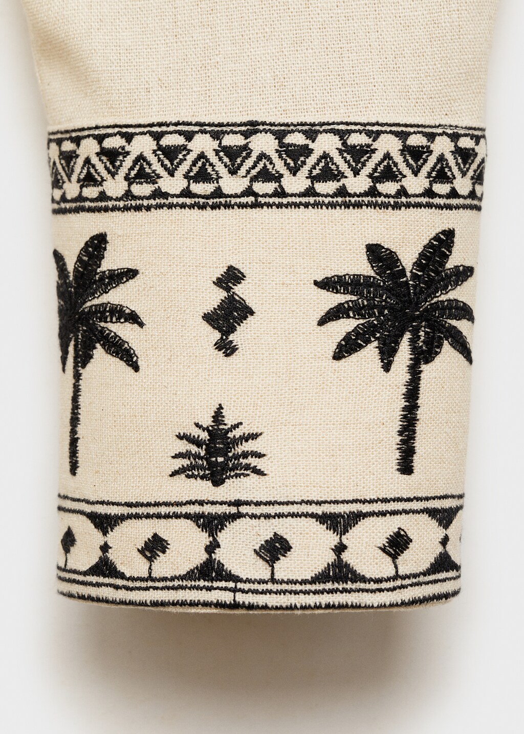 Embroidered shirt with knot - Beige