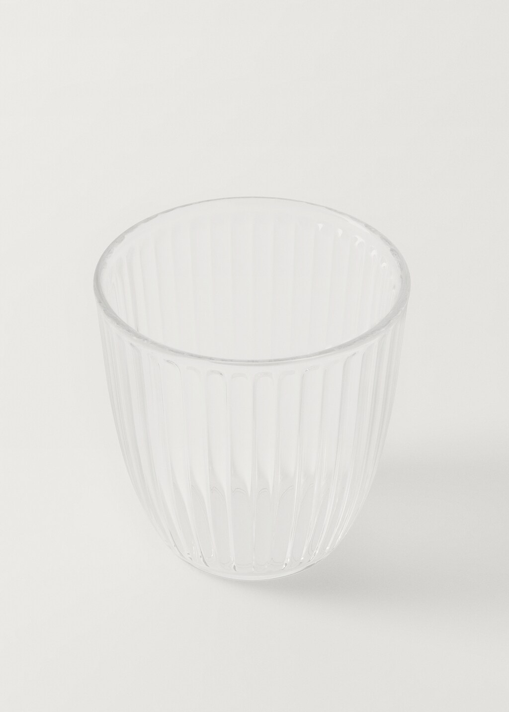 Glass with embossed detail - Ice Grey