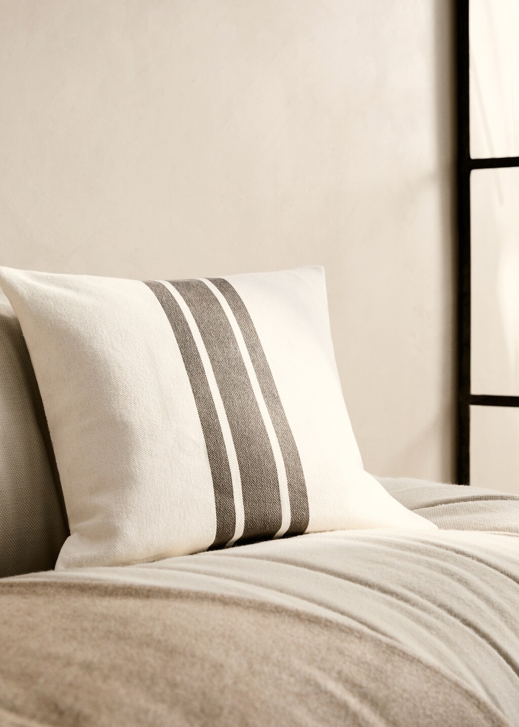 Cushion cover detail stripe 45x45 cm - Light/Pastel Grey