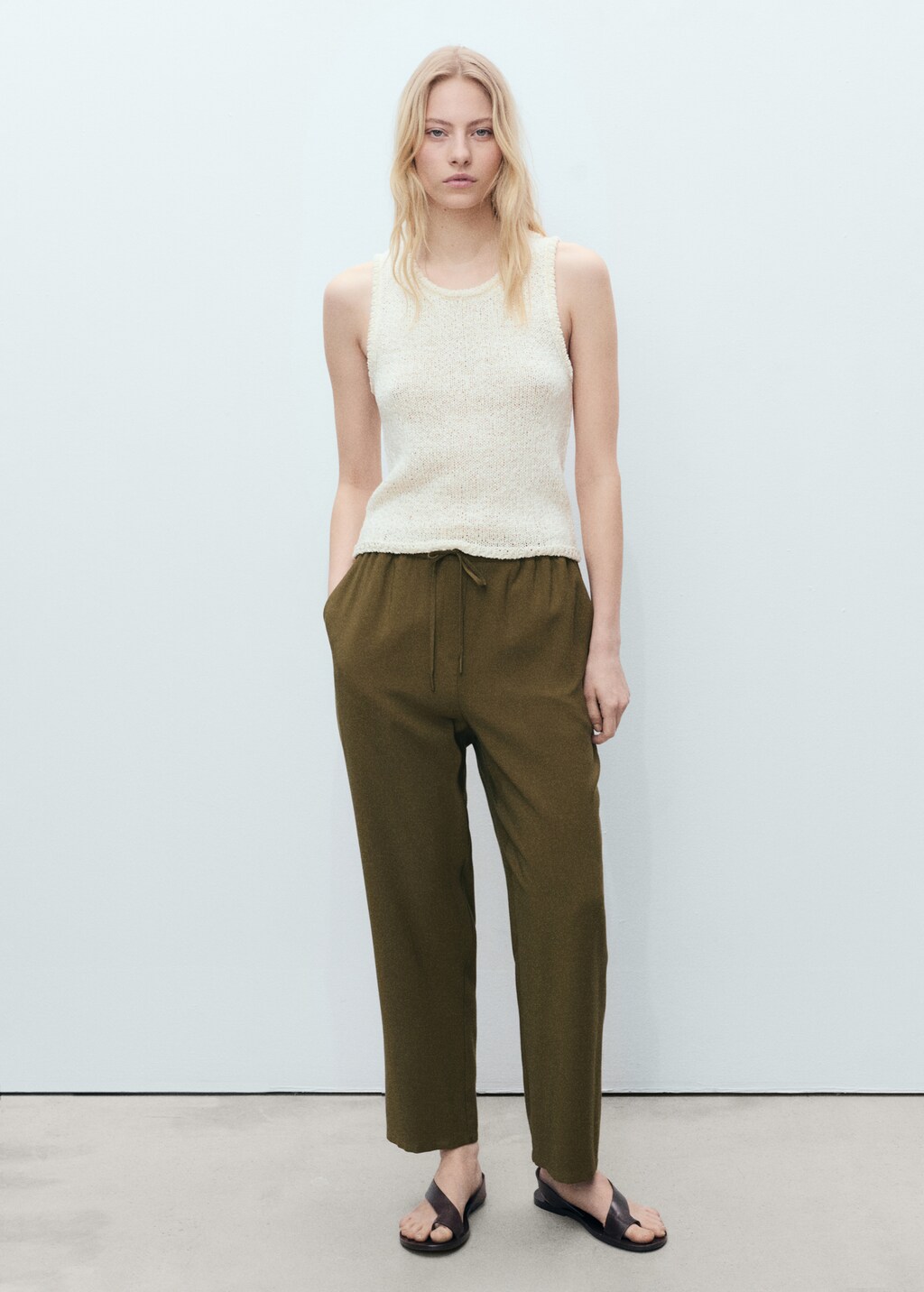 Elastic waist flowy trousers - Beige