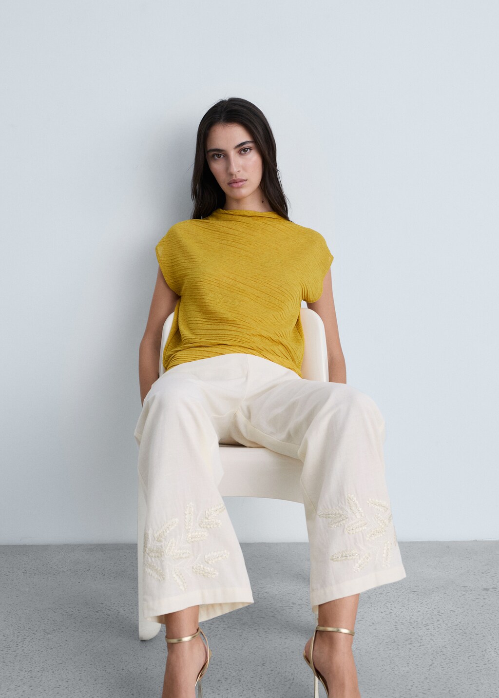 Embroidered straight-fit trousers - Off White