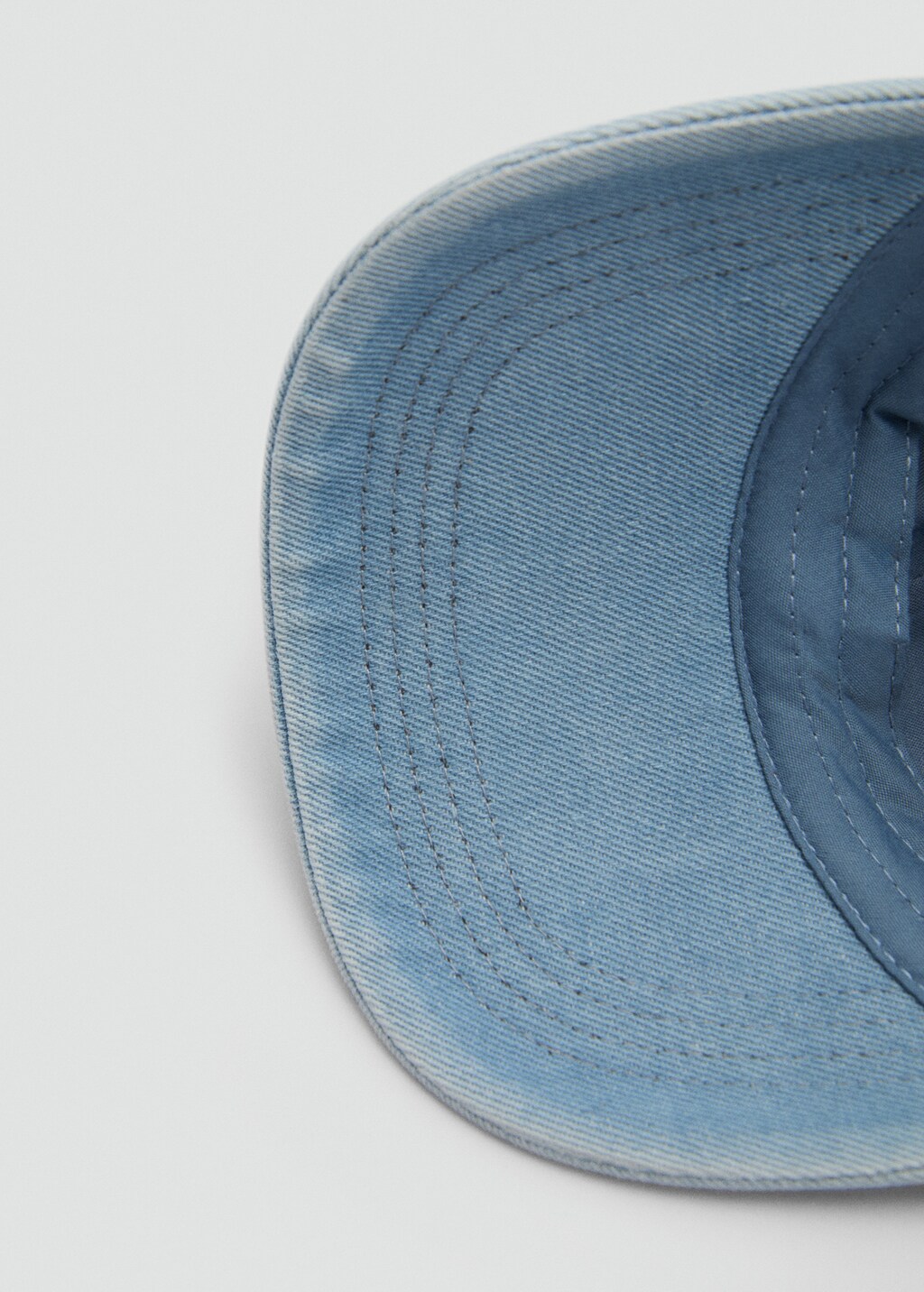 Denim cap with message - Light Blue