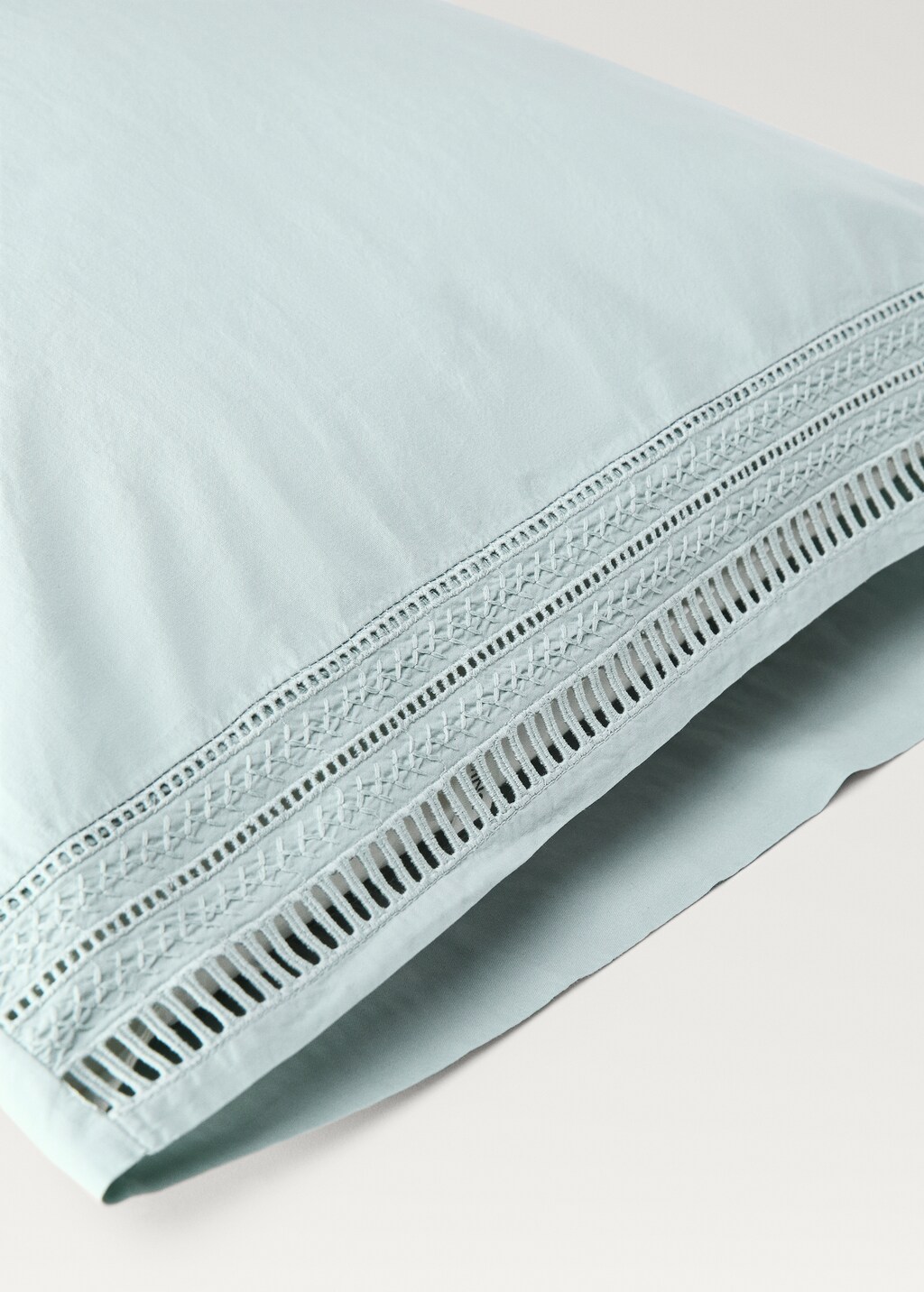 Pillowcase with embroidered finish, 45x110 cm - Light Pink