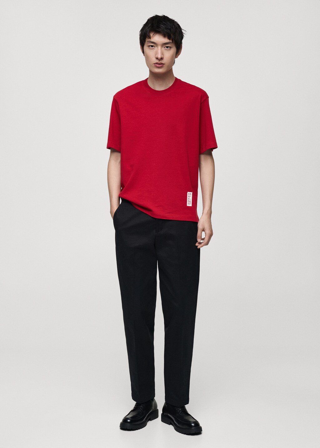 100% cotton t-shirt with printed text - Red