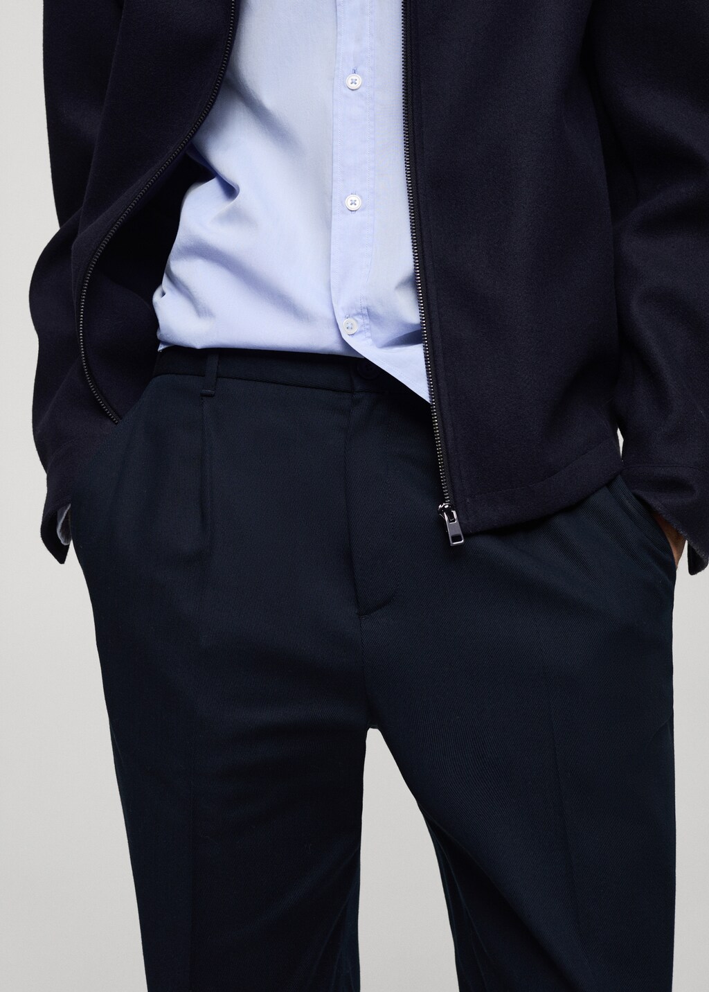 Straight-fit pleated trousers - Grey