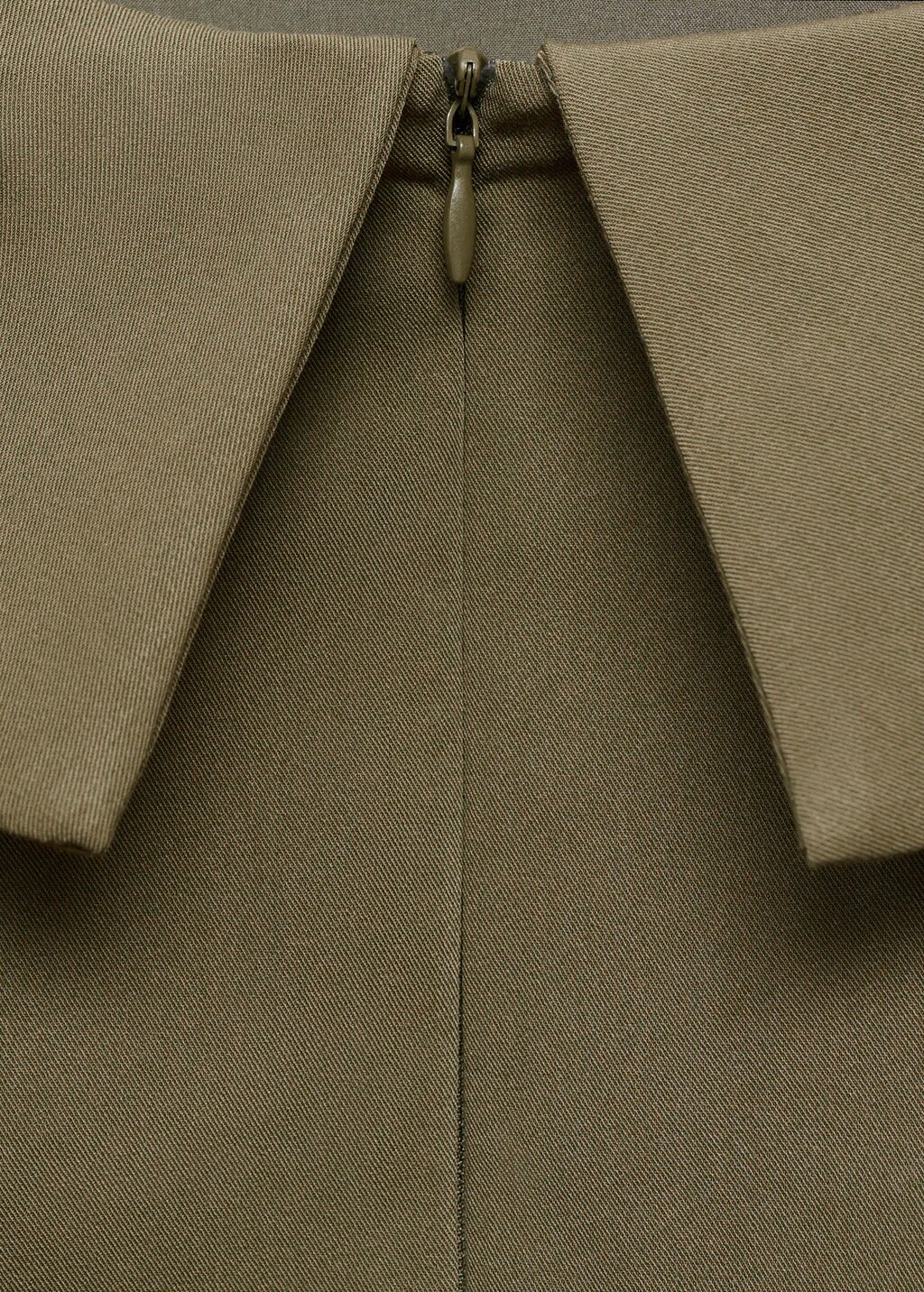 Fitted off-the-shoulder top - Khaki