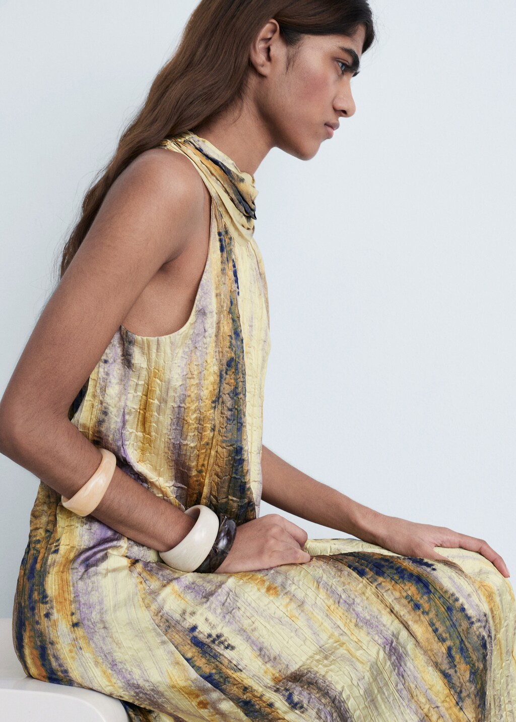 Long satin textured dress - Pastel Yellow