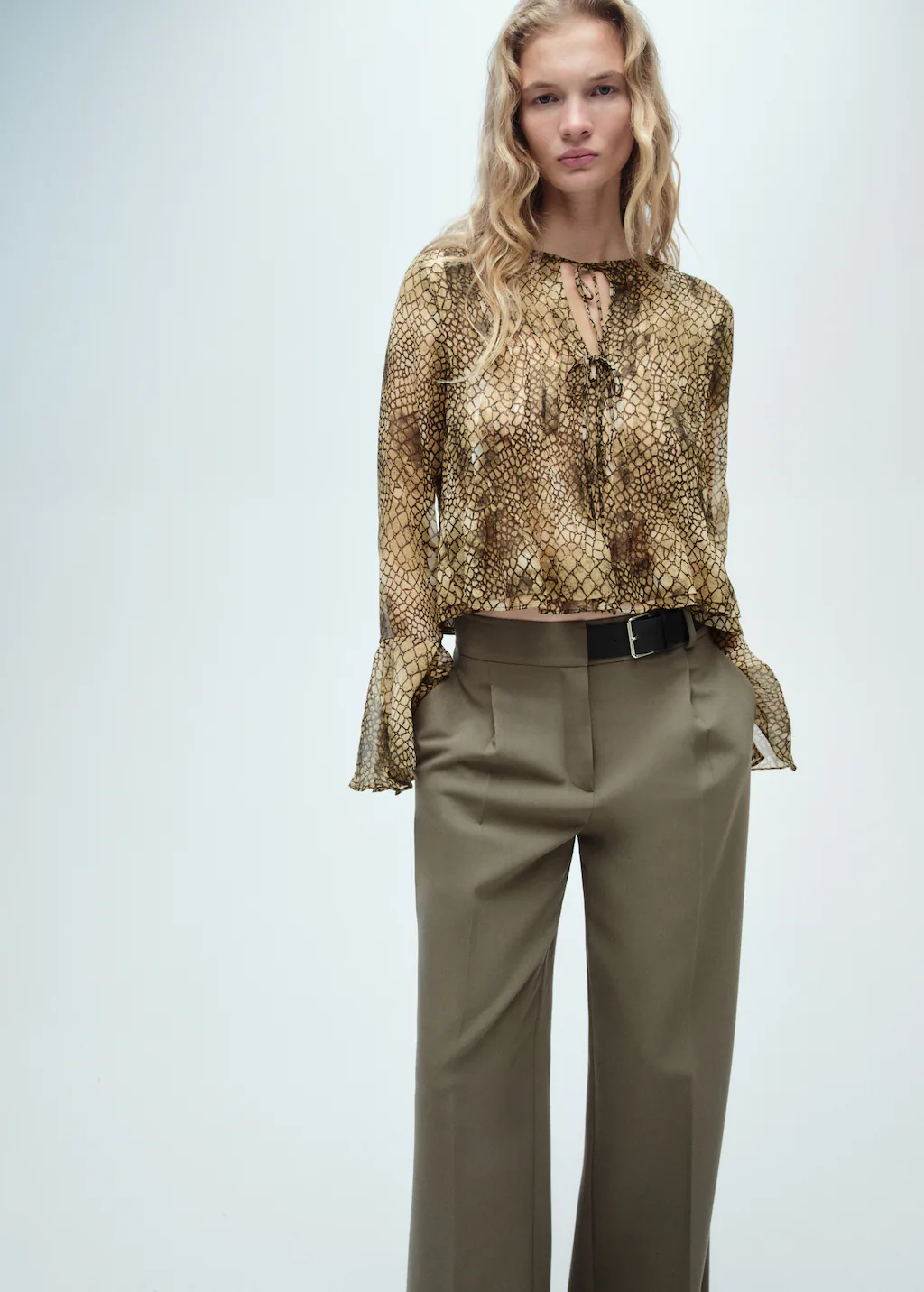 Puffed-sleeve printed shirt - Brown