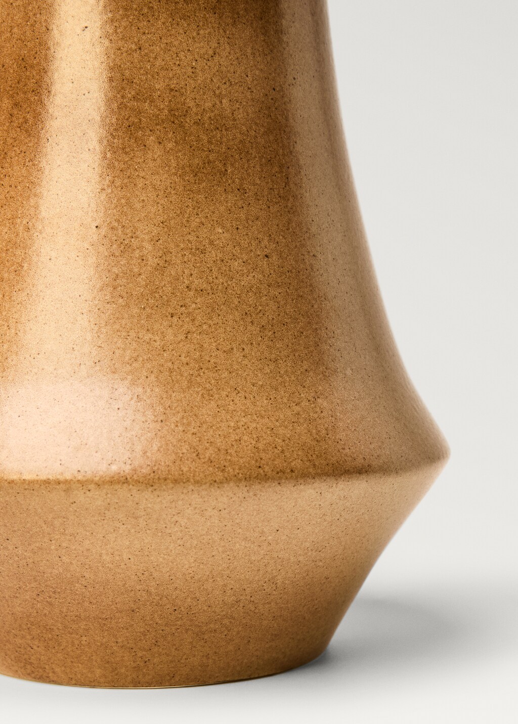 Large totem vase - Light/Pastel Brown