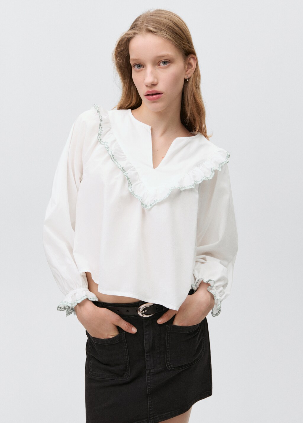 Ruffle neck blouse - Off White