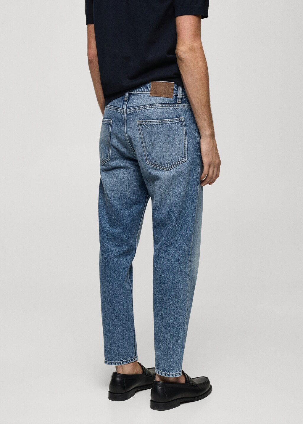 Cropped tapered-fit jeans - Bleach Blue