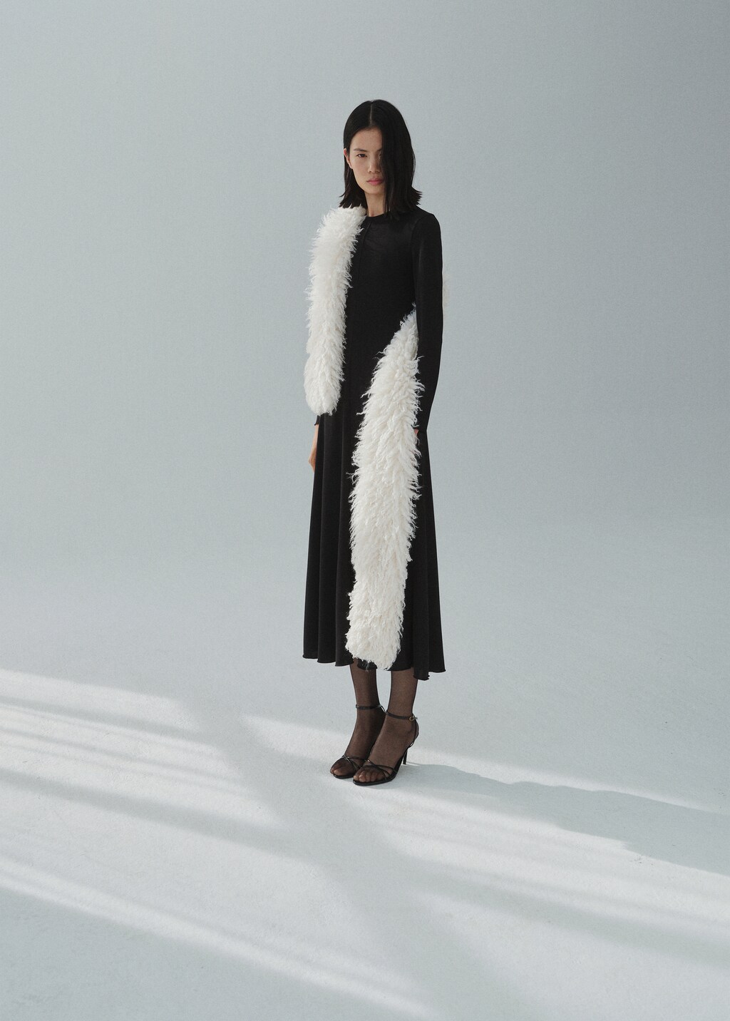 Long flared knitted dress - Black