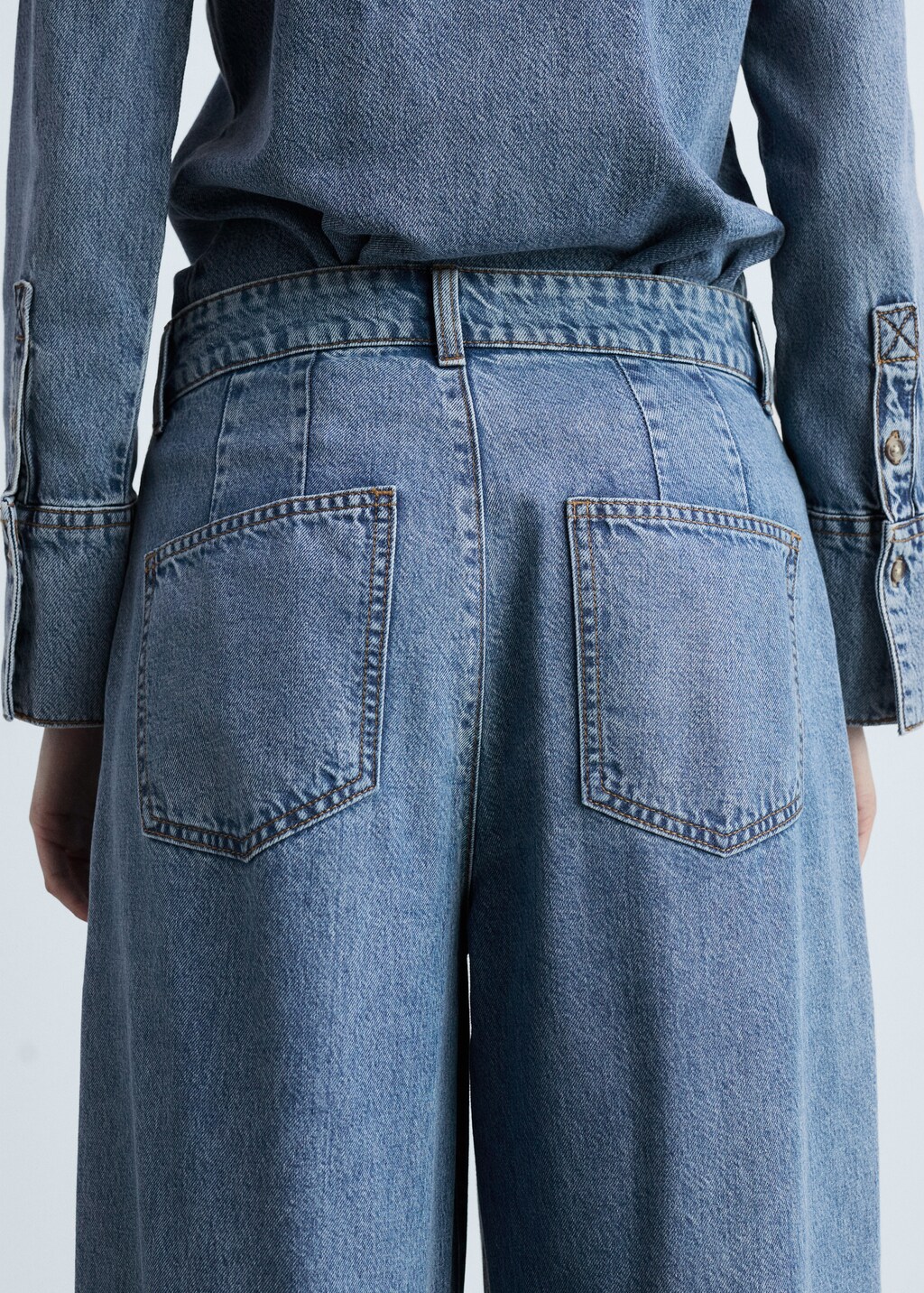 Rinse-wash wideleg jeans with pleats - Open Blue