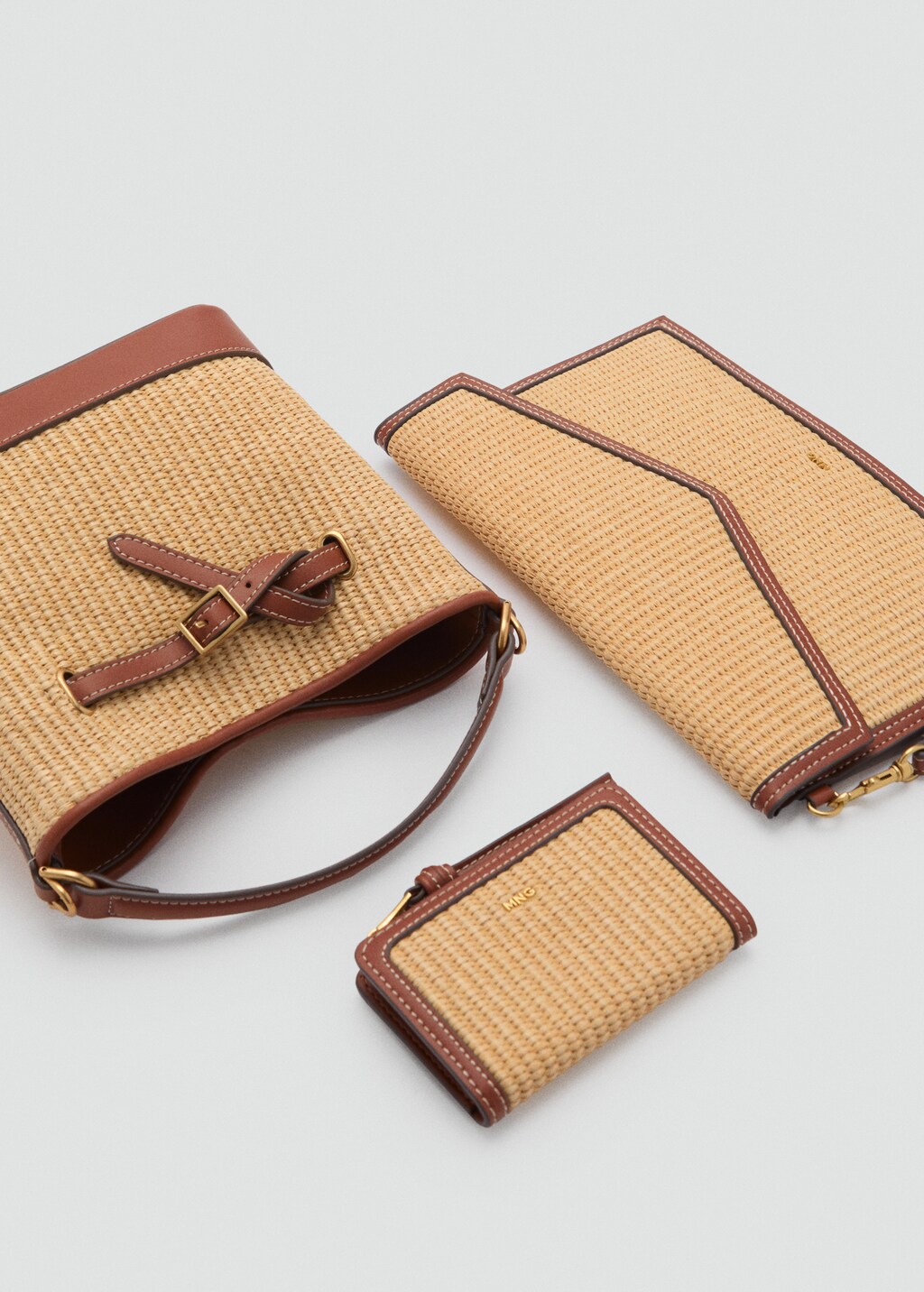 Contrasting canvas pochette - Leather