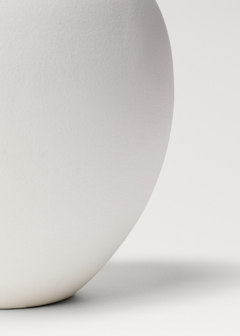 Large matte finish earthenware vase - White