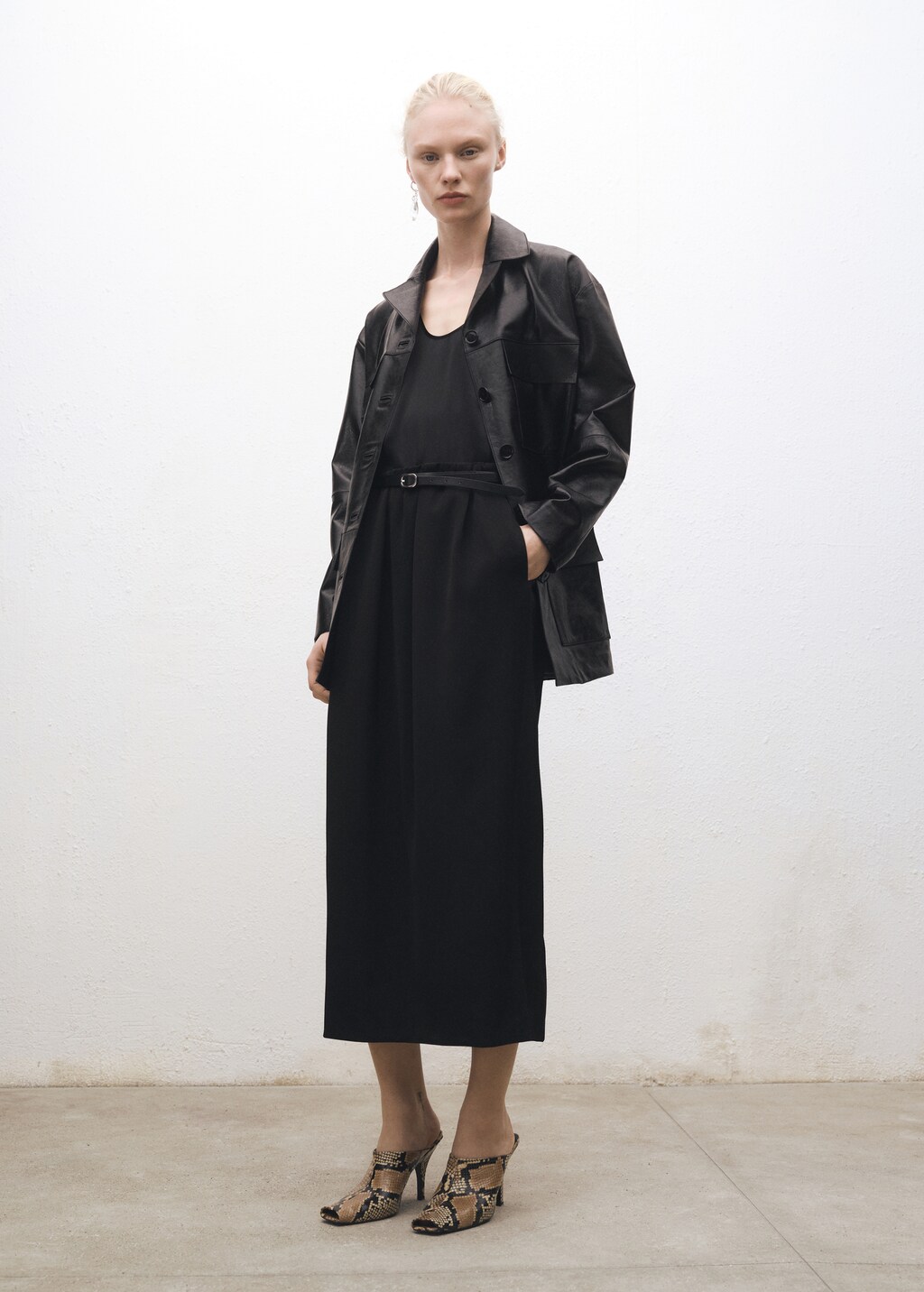 Silk top with straps - Black