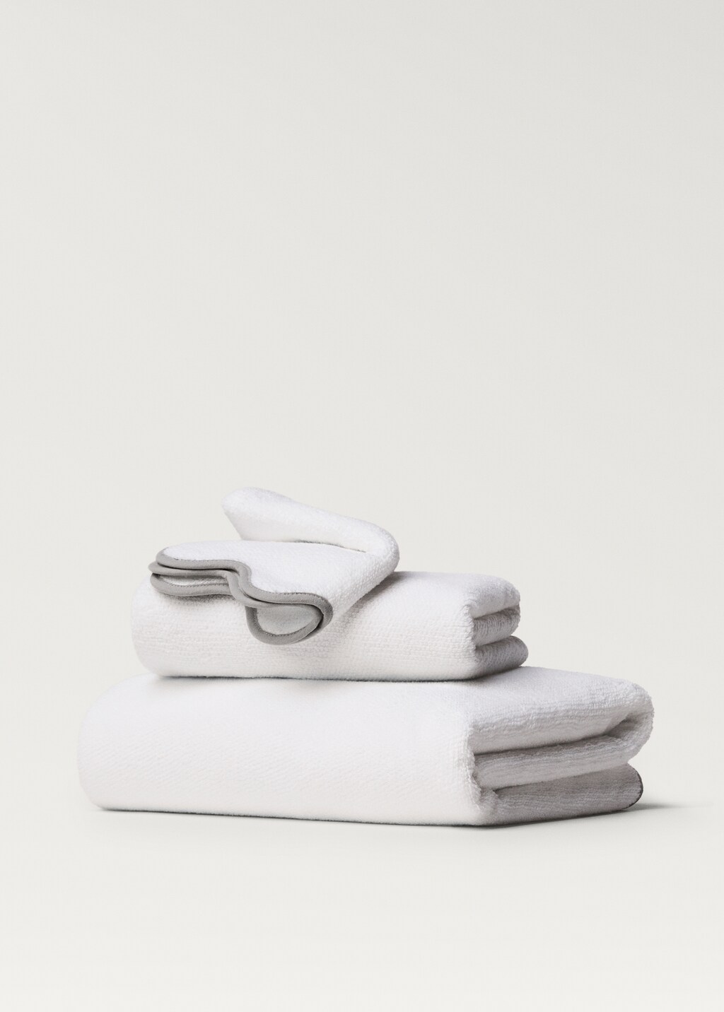 Bath towel with rice-stitch and waves - White