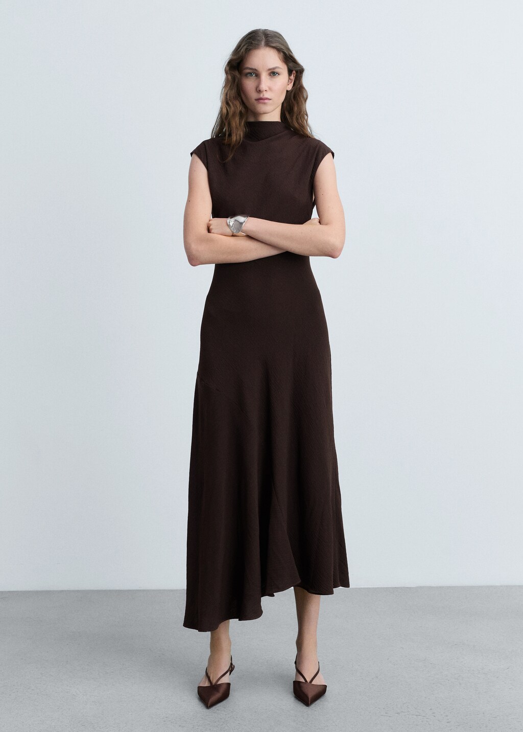 Textured asymmetrical dress - Brown