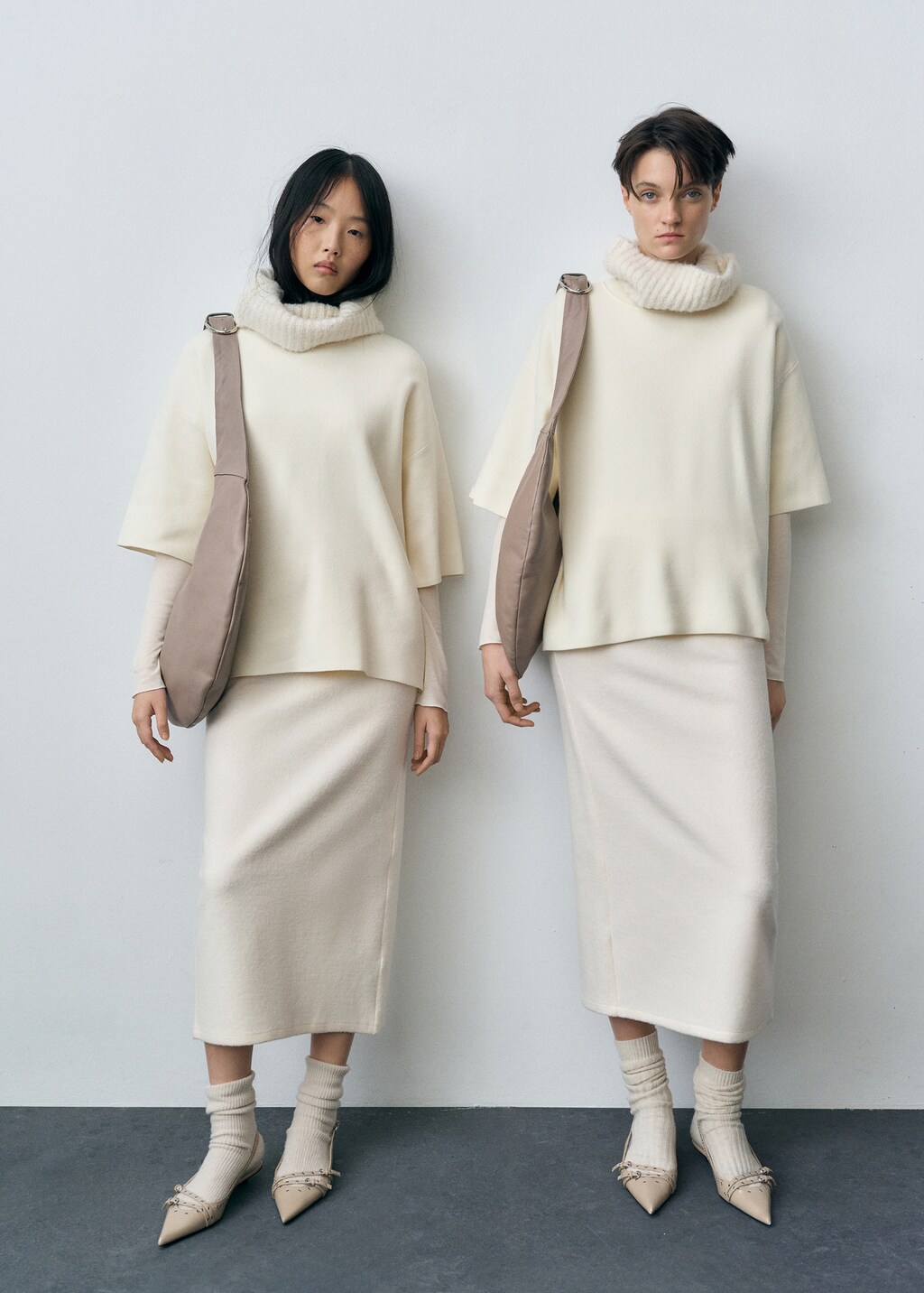 Perkins-neck long-sleeved t-shirt - Ecru