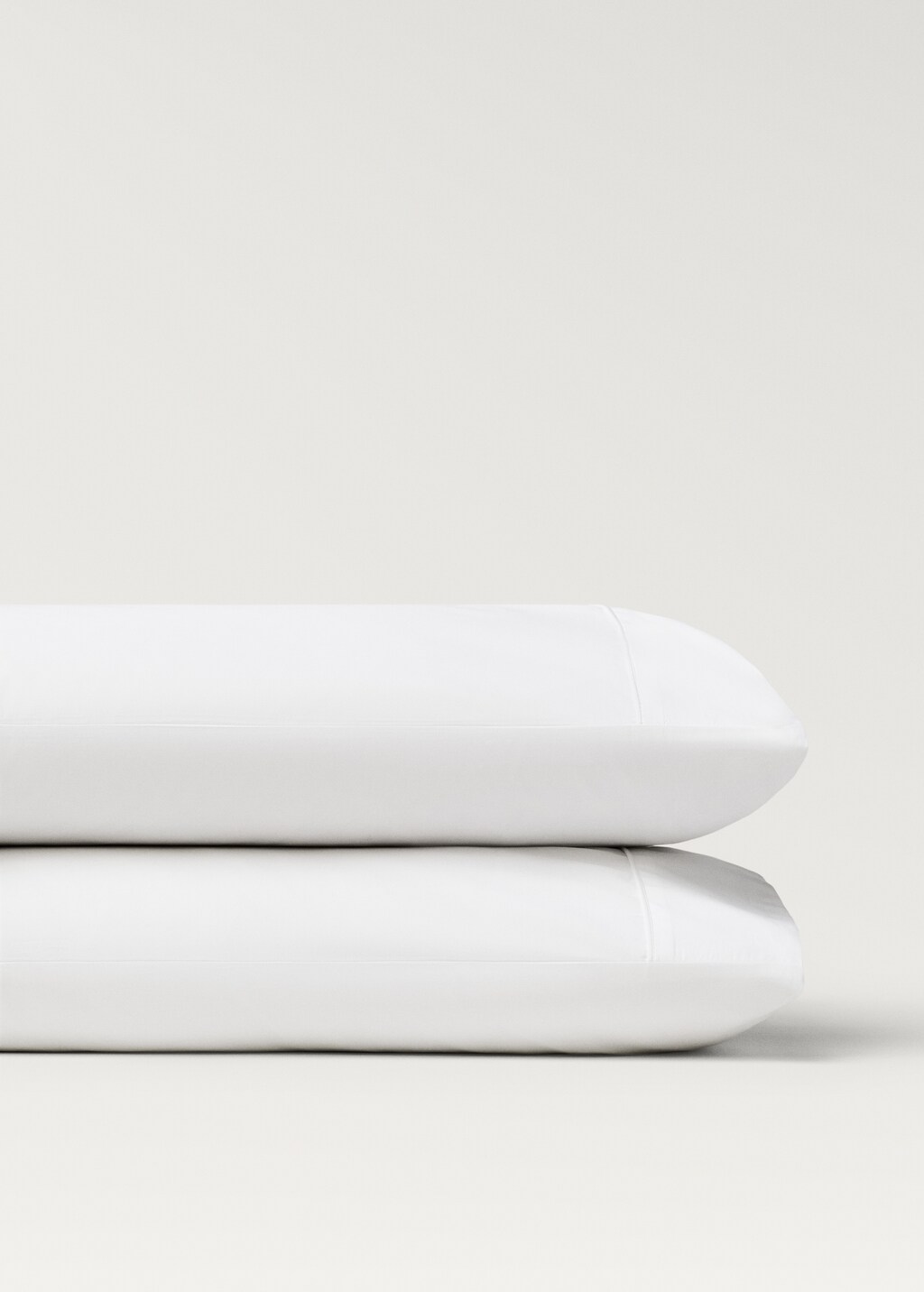 500-thread count cotton percale pillowcase with rounded piping detail, 50x75cm - White