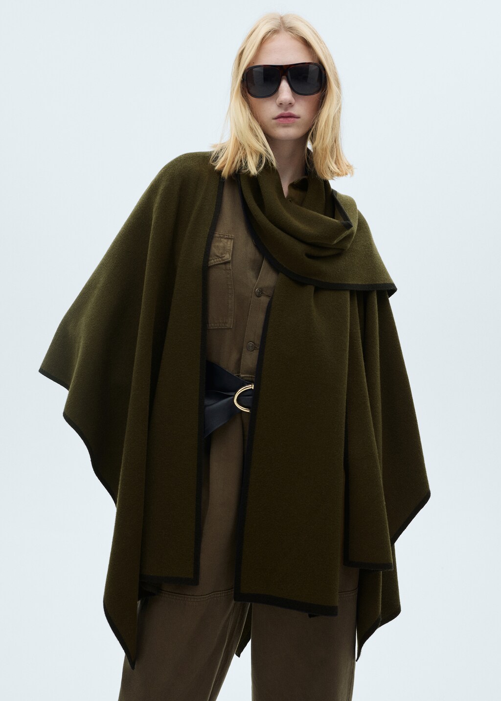 Knitted cape with contrasting trim - Khaki
