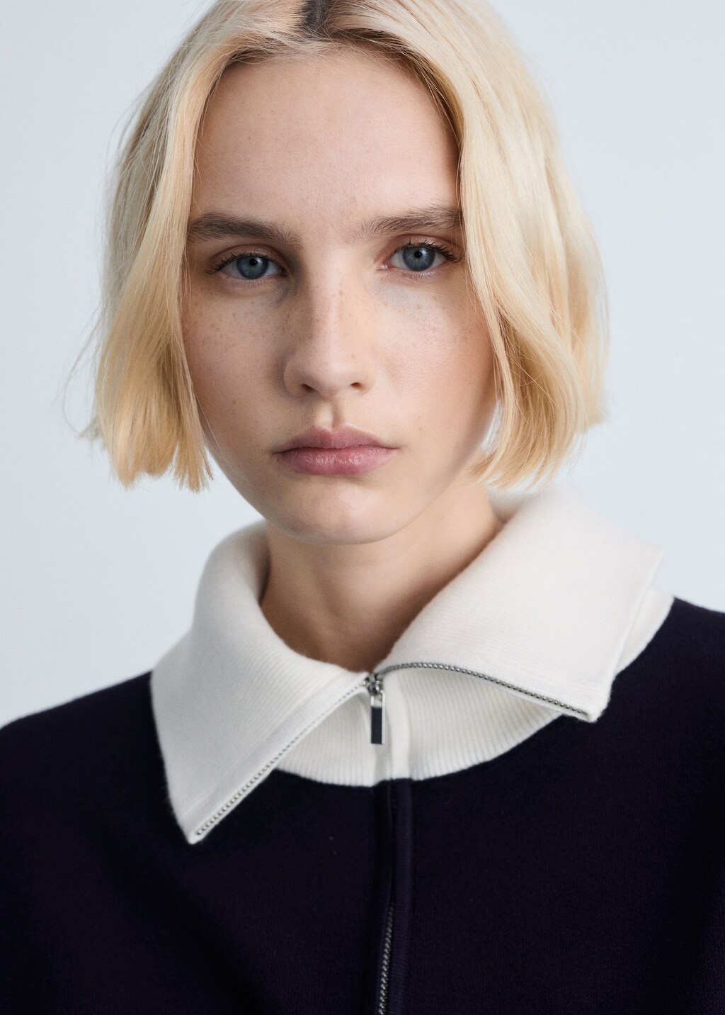 Knitted sweater with contrasting collar - Dark Navy