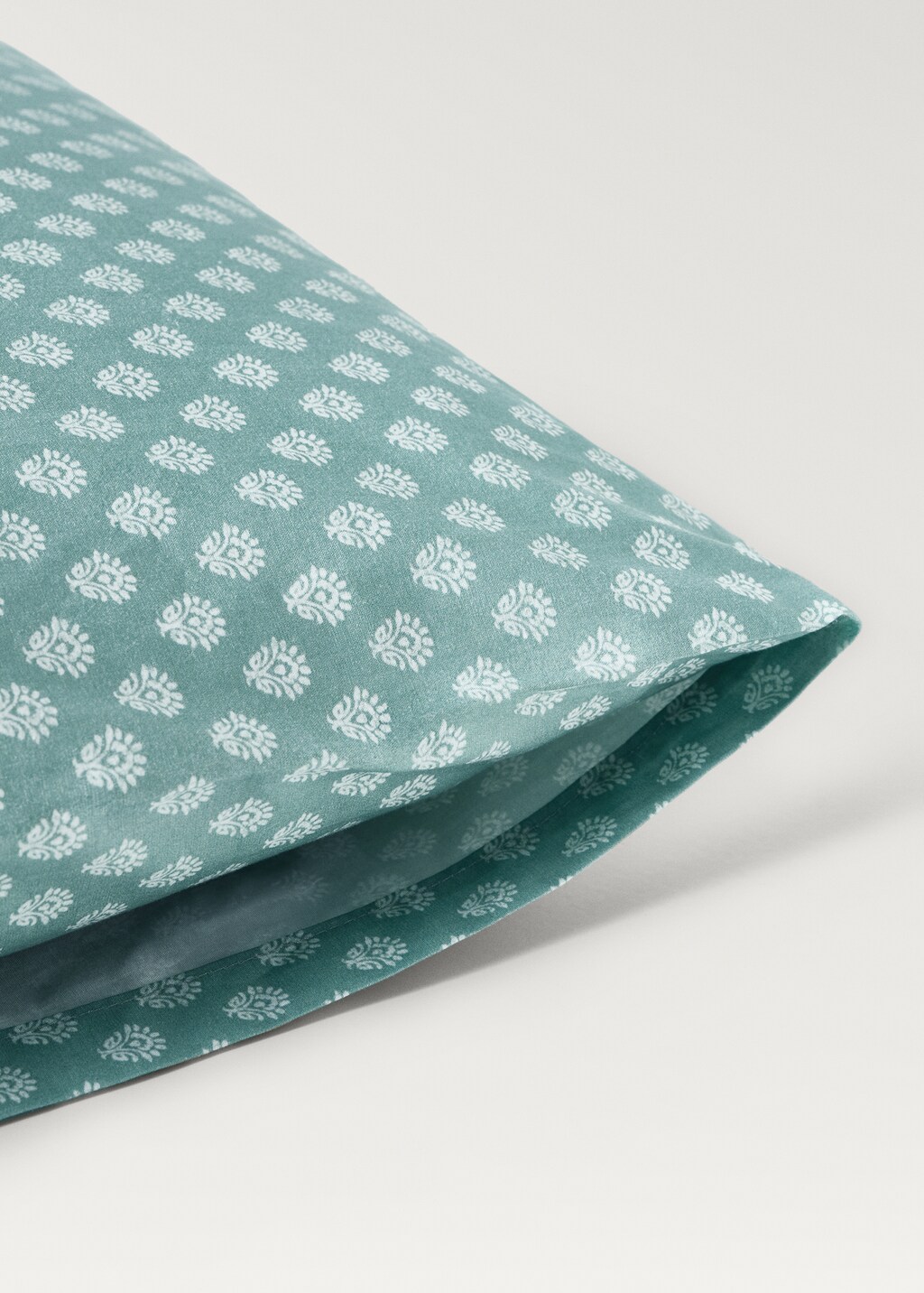 Cotton percale children's pillowcase with small flower 50x75 cm - Pink