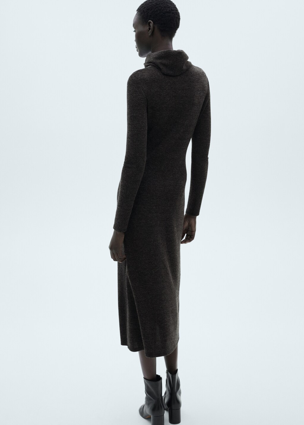 Knitted turtleneck dress - Brown
