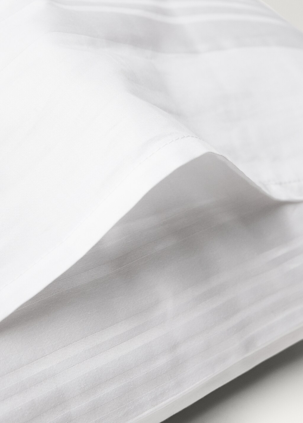 Cotton sateen 300 thread count striped pillowcase 50x75 cm - White