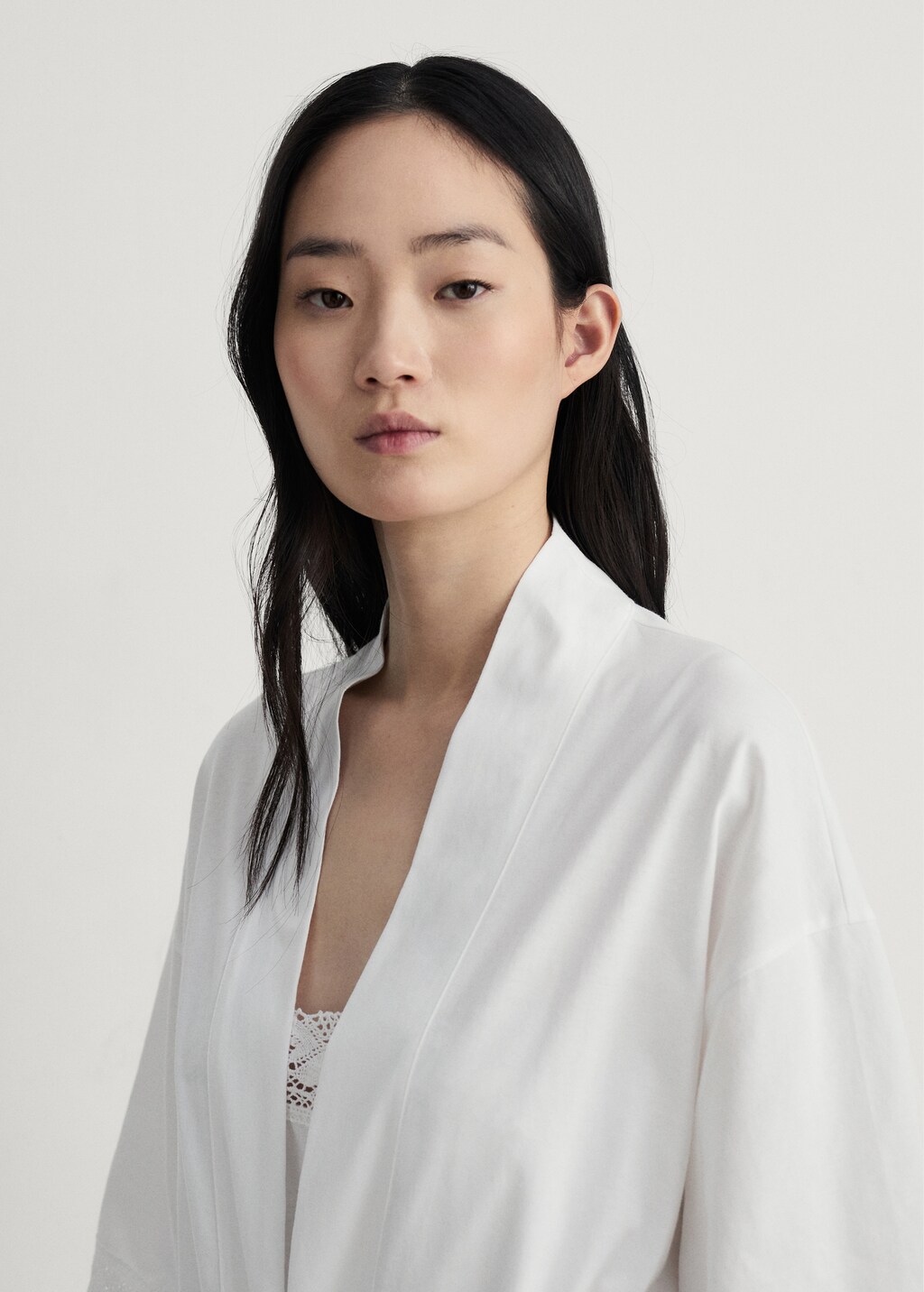 Cotton robe with lace detail - White