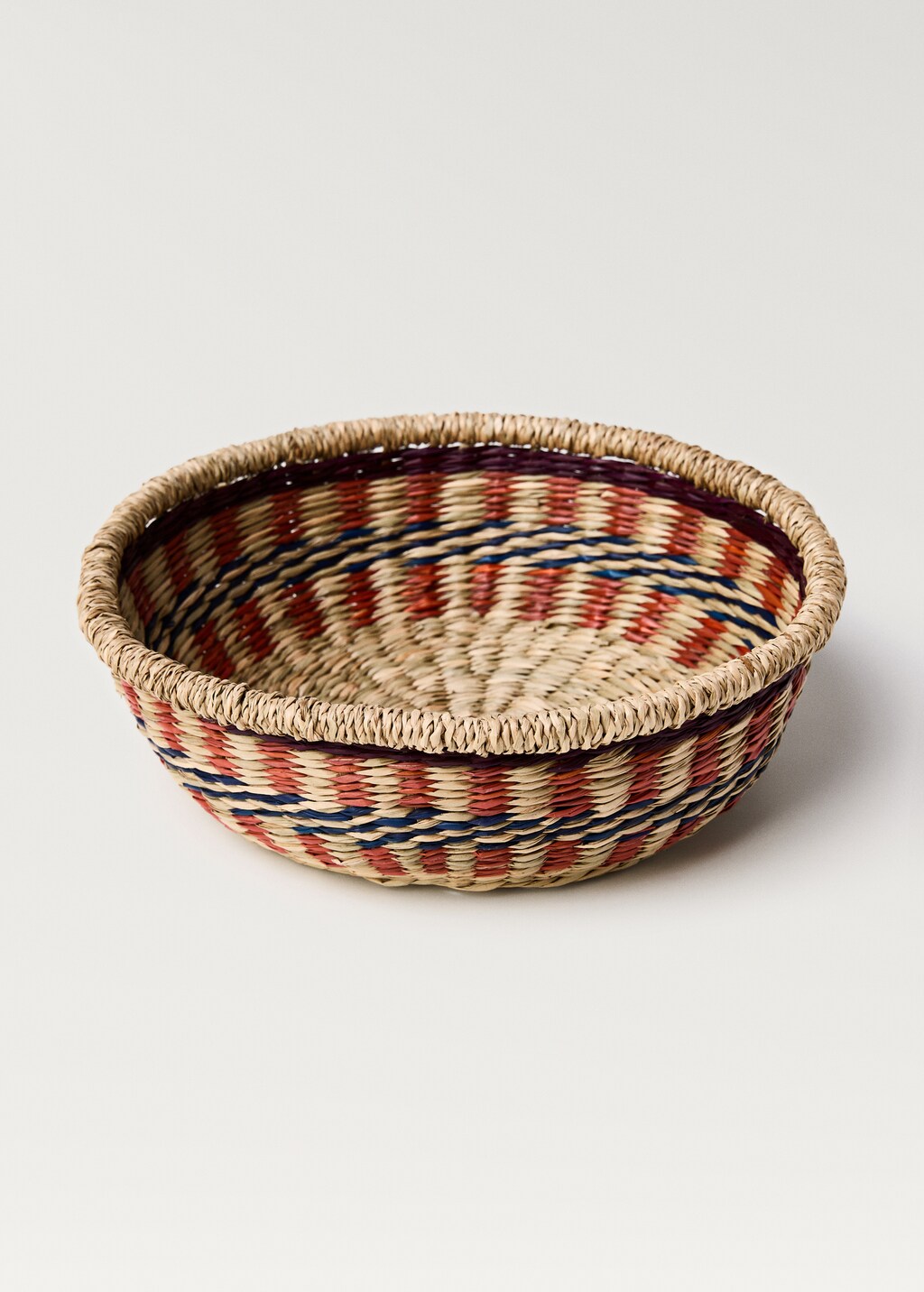 Medium coloured seagrass basket - Brown
