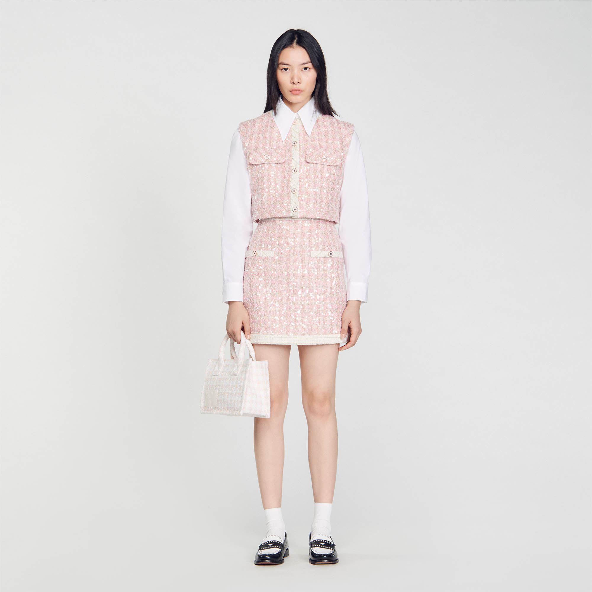 Short tweed skirt