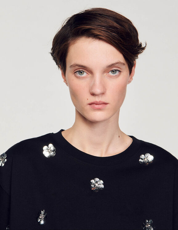 Flower sequin T-shirt