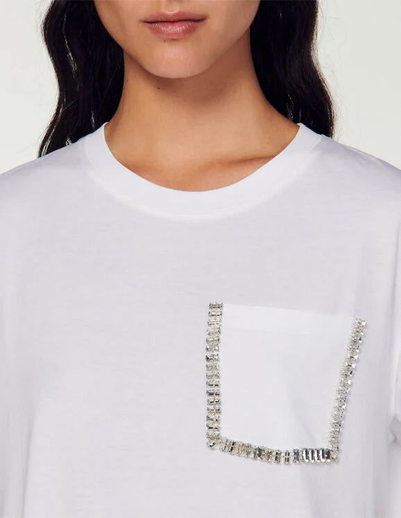 Cropped T-shirt with rhinestones