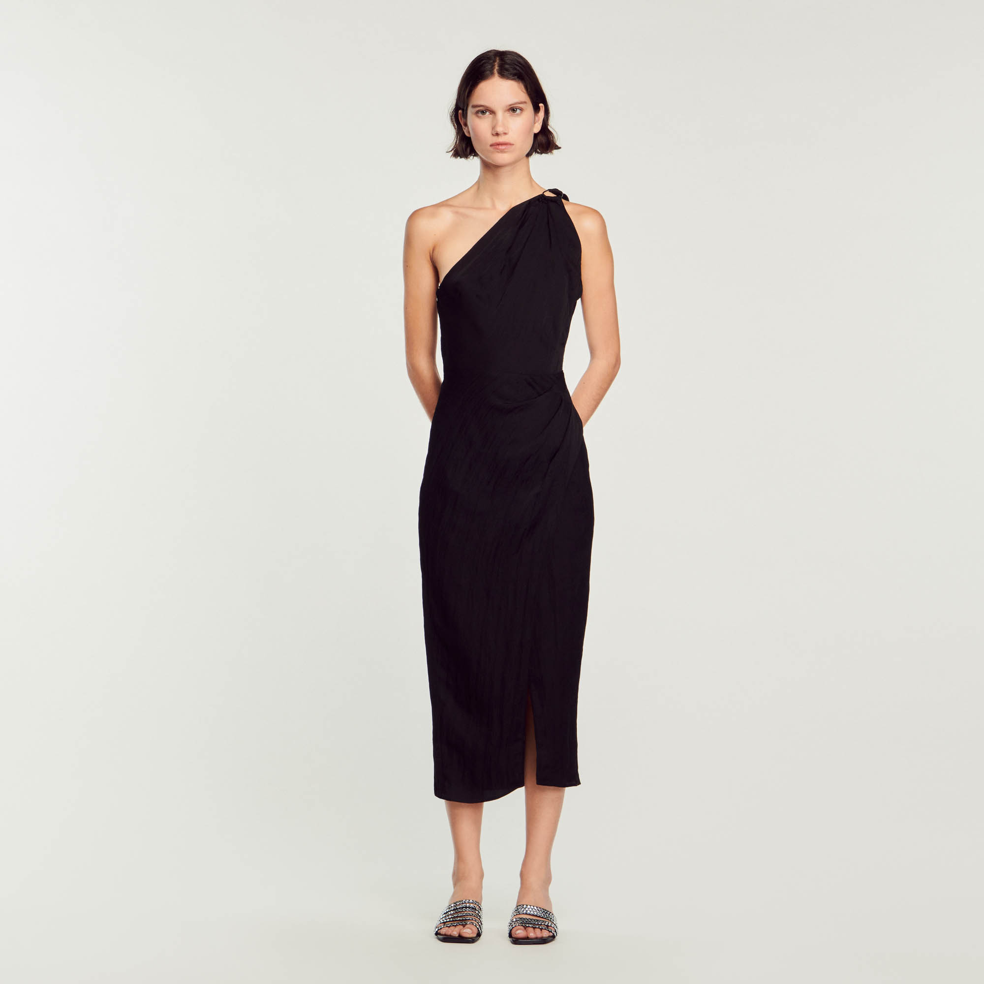Asymmetric dress