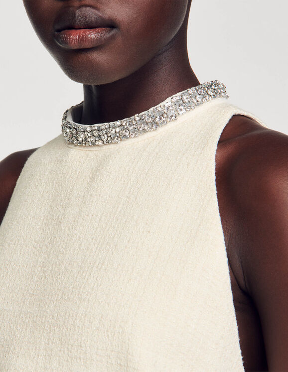 Dress with jewelry collar