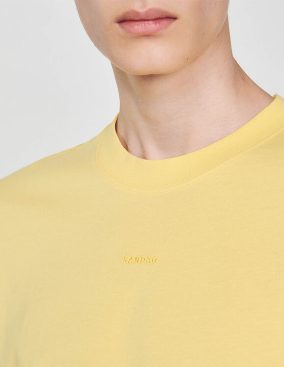 Short-sleeved T-shirt