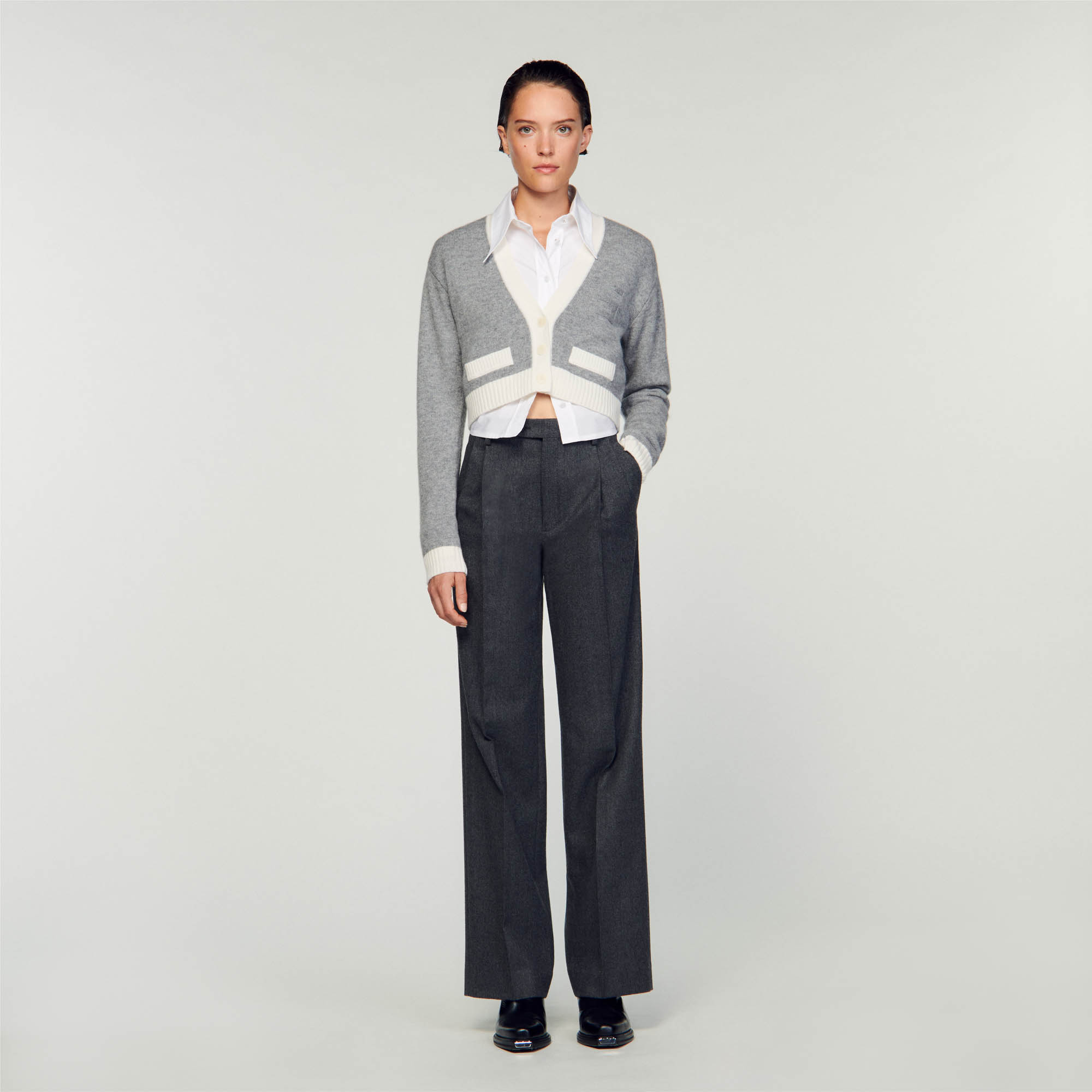 Cropped knitted cardigan