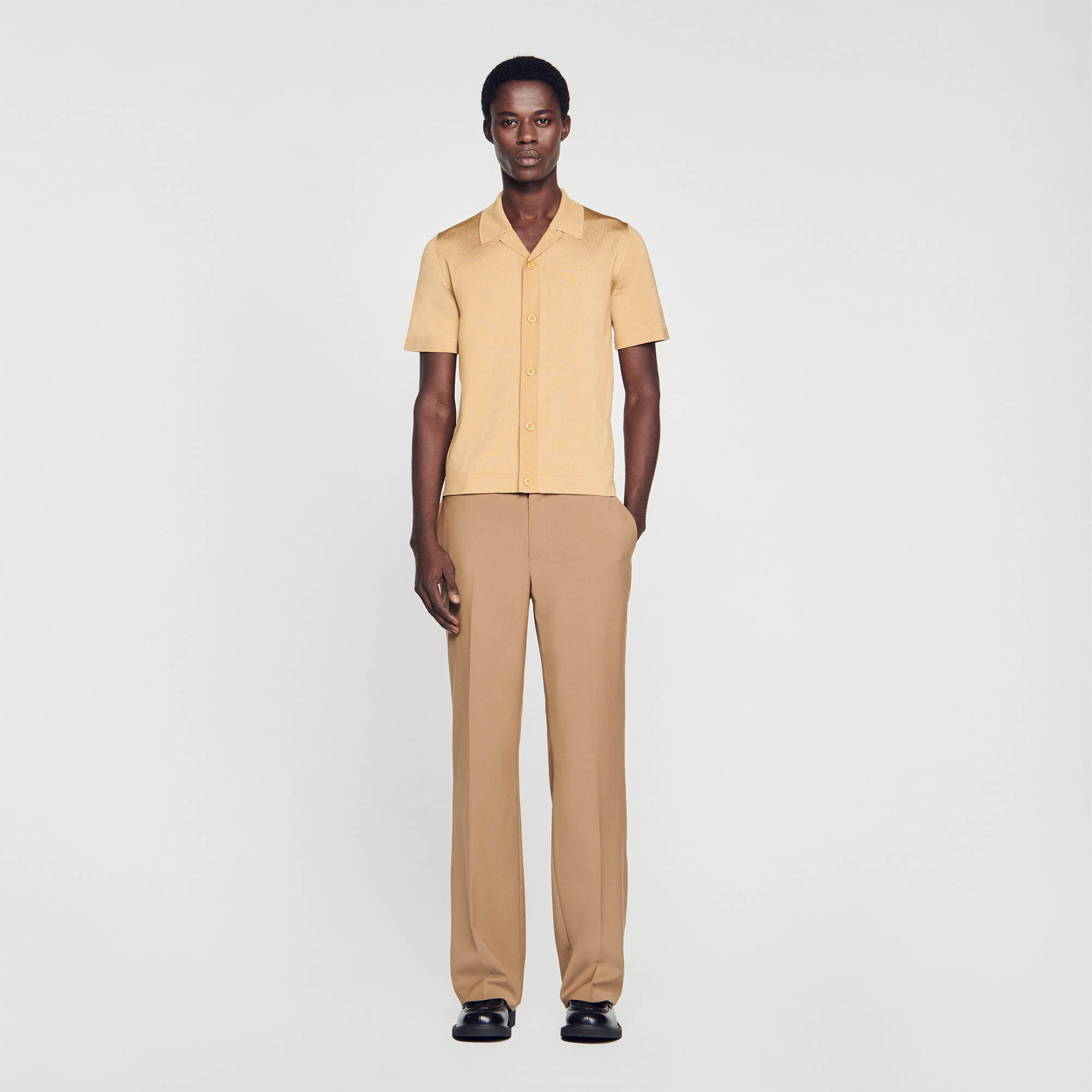 Short-sleeved shirt
