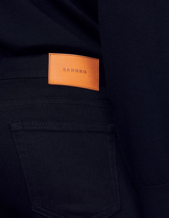 Slim-fit jeans