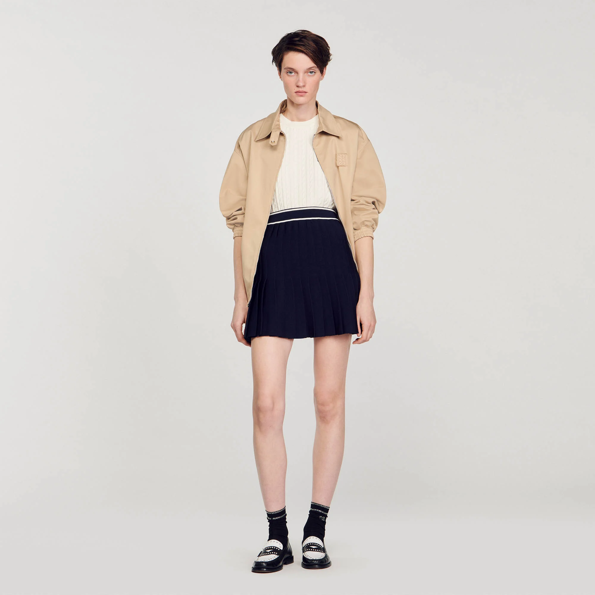 Short pleated skirt