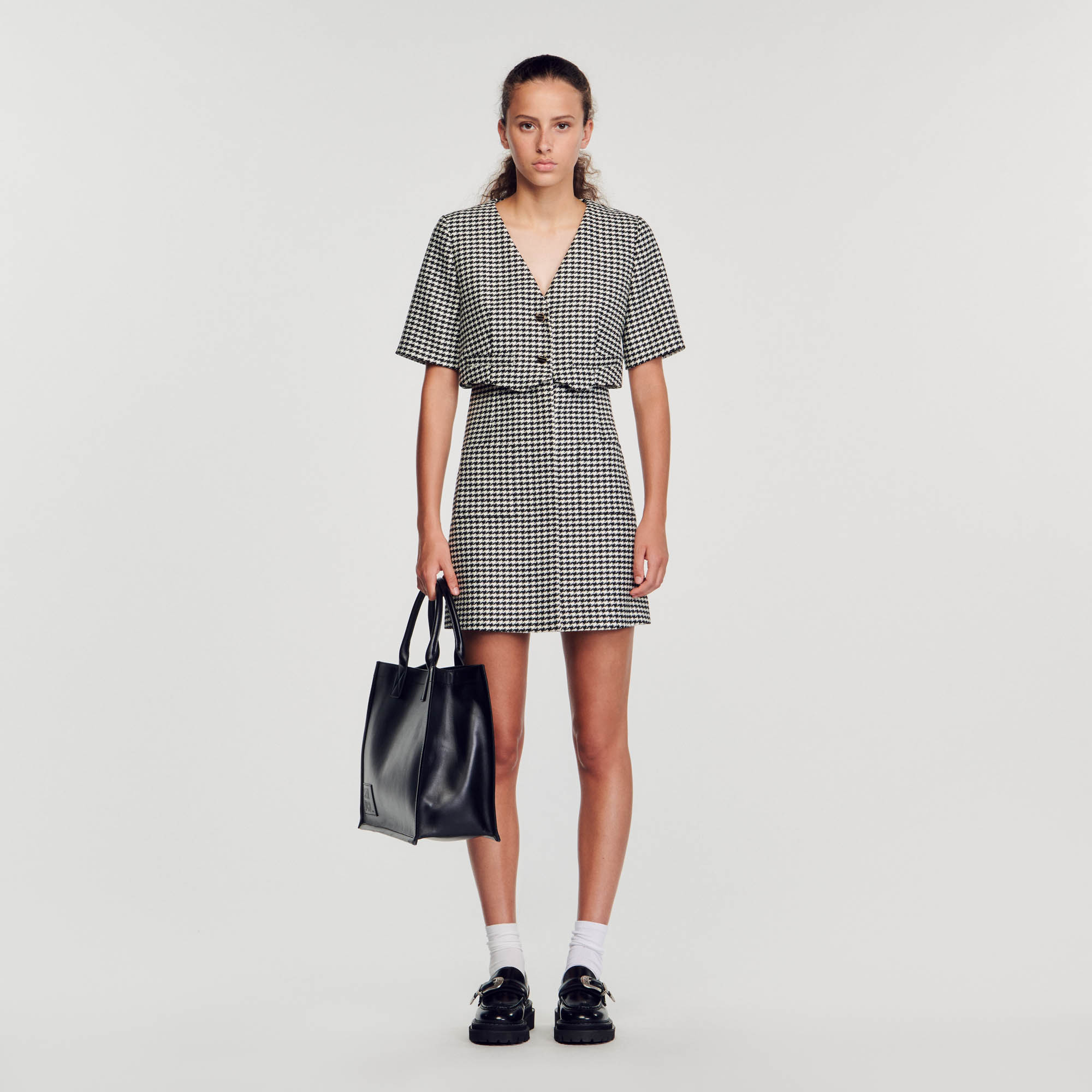Short houndstooth tweed dress