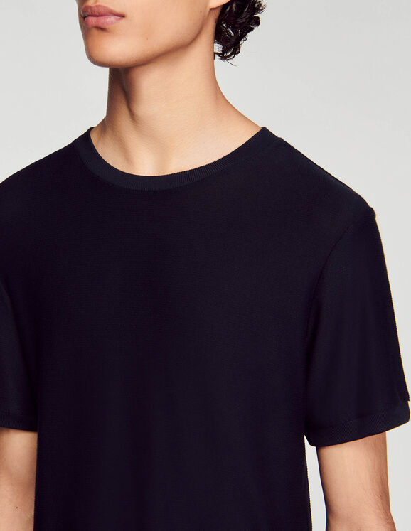 Round neck T-shirt