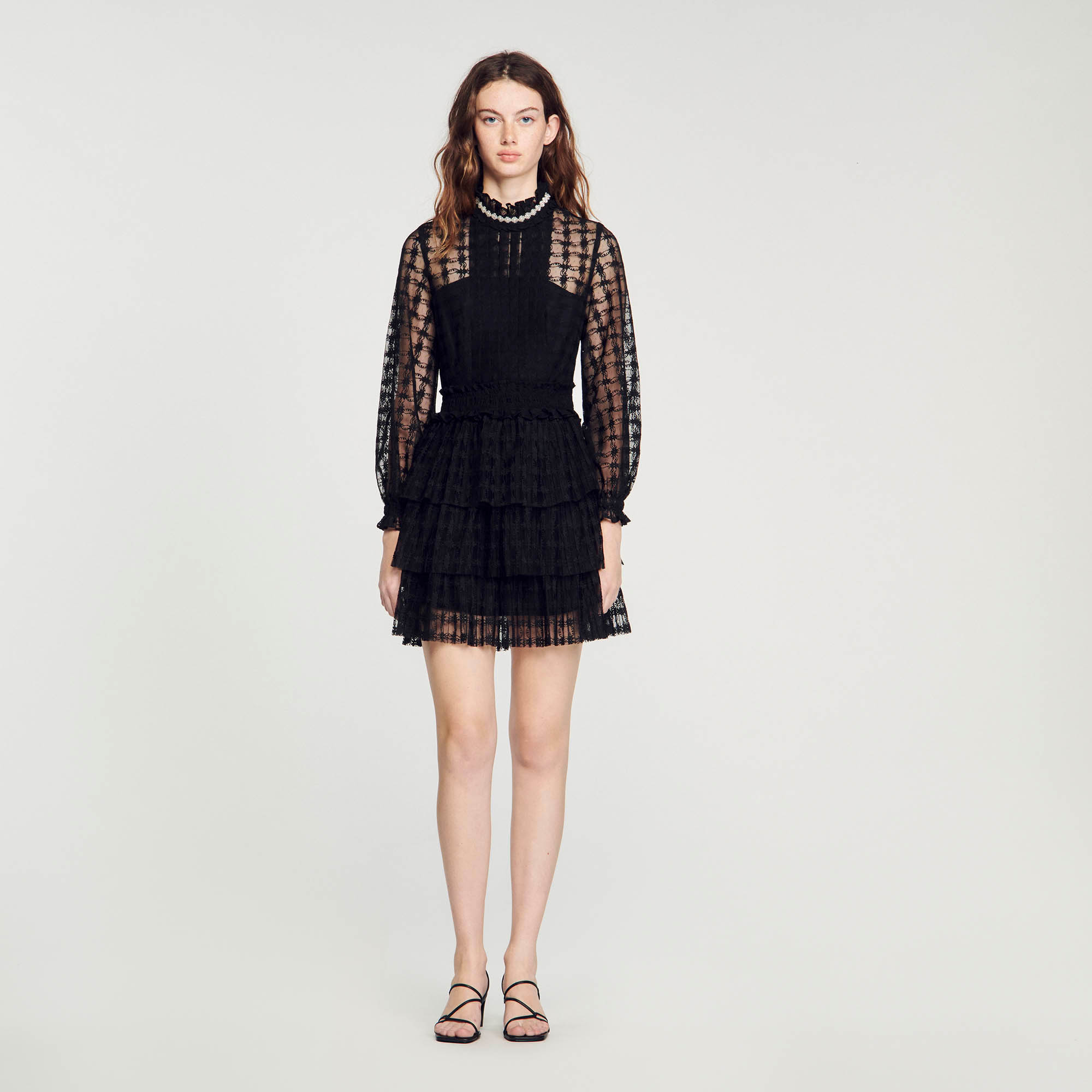 Short lace dress