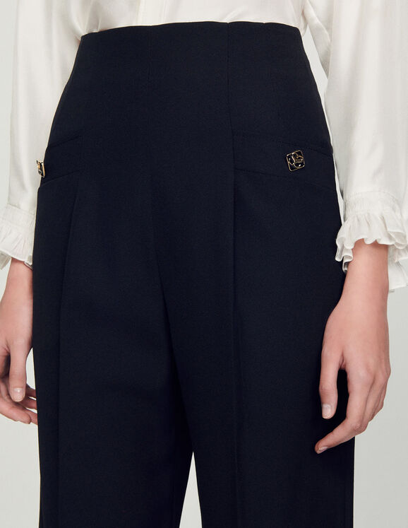 High-waisted pants