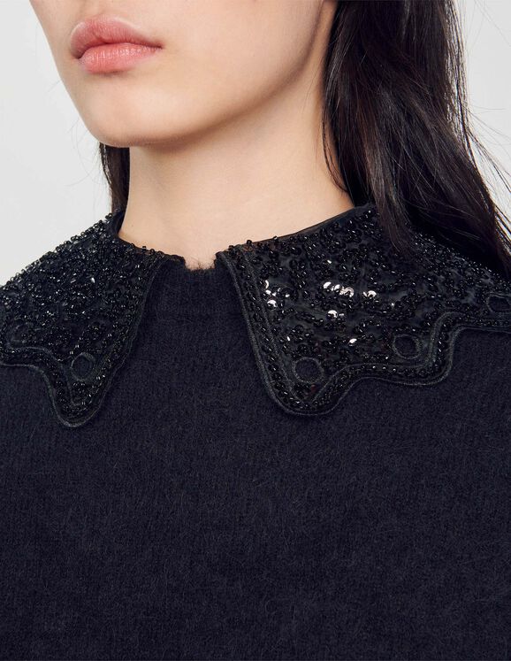 Cropped sweater with sequins