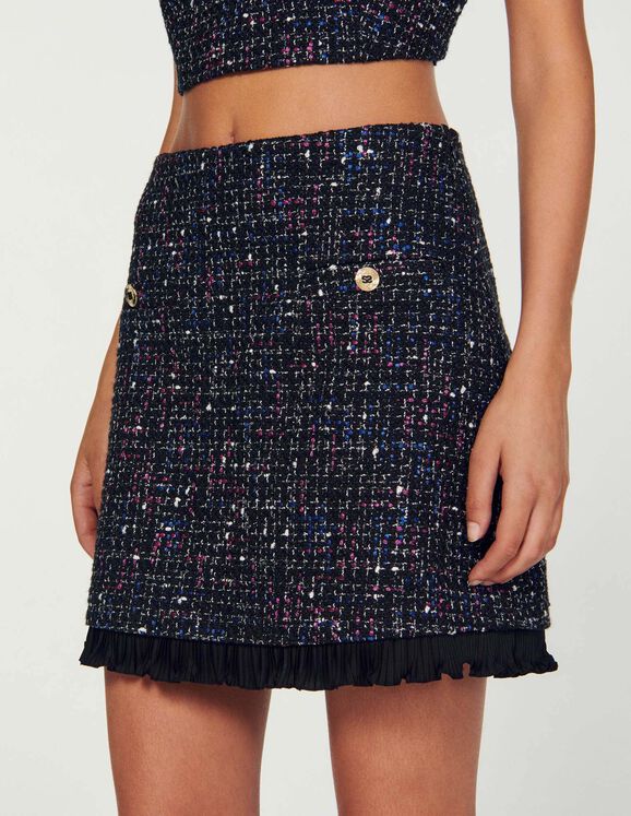 Short tweed skirt