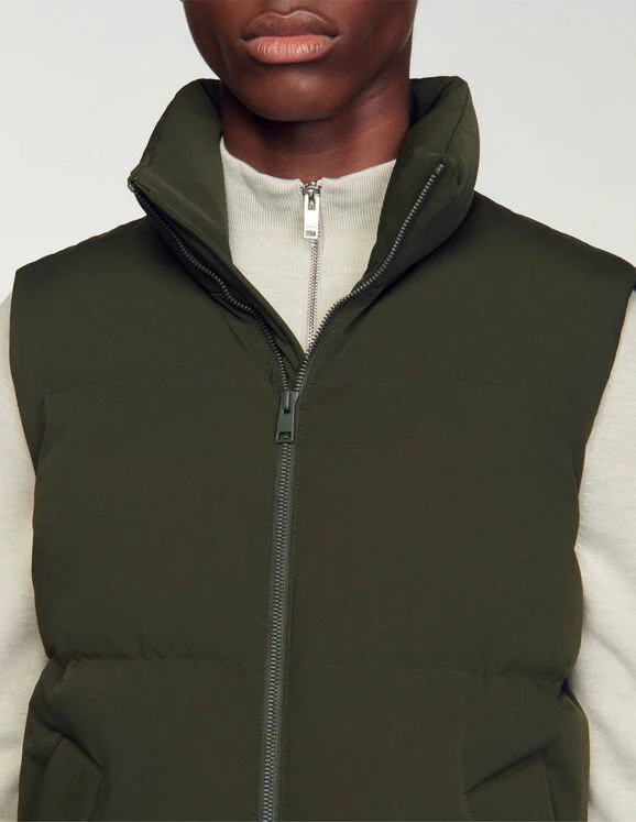 Sleeveless puffer jacket