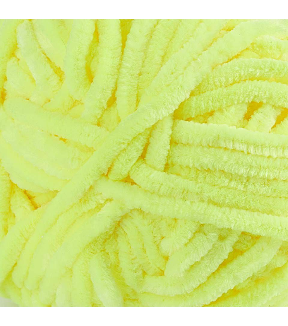 Juicy Couture Luxe Velour 107yds Bulky Polyester Yarn